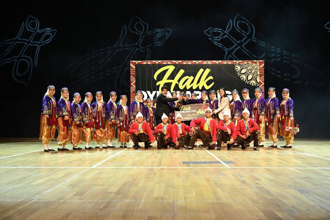 Finalde sahne şenlendi! Konya’da Halk Oyunları Ligi gönüllere işlendi 7